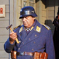 Sgt_Schultz-GIF.gif
