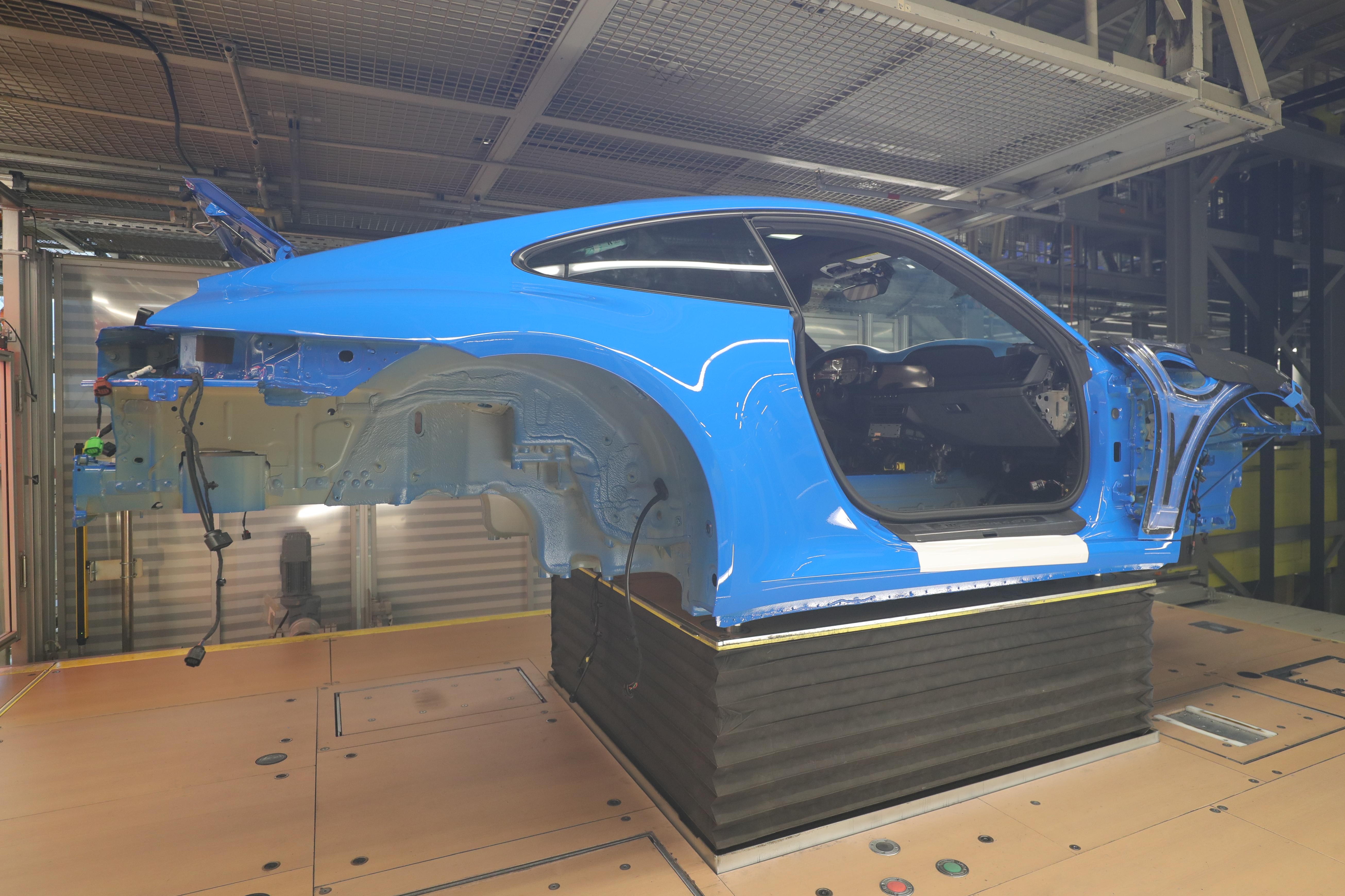 911 Carrera 4 GTS (1).jpg