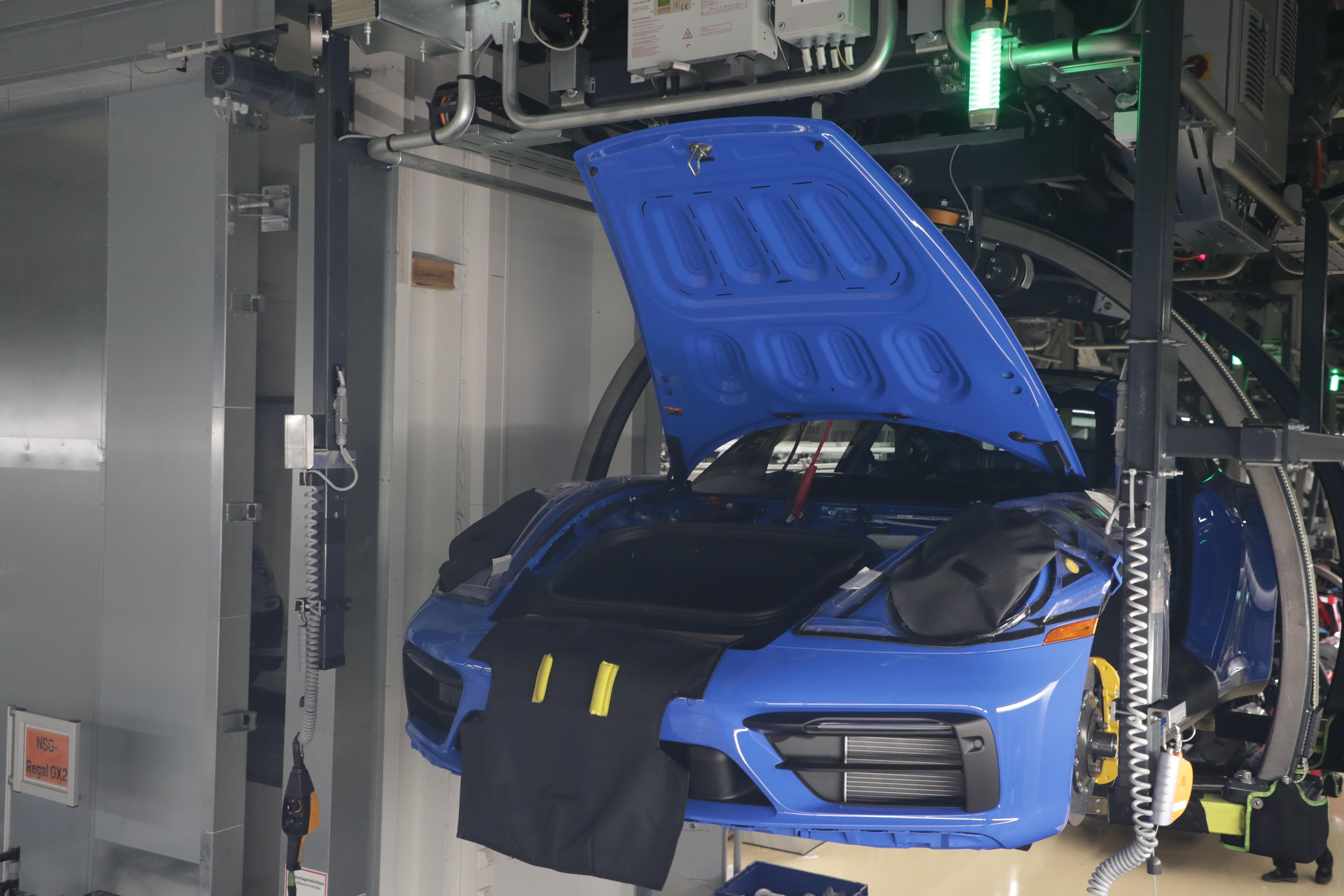 911 Carrera 4 GTS (2).jpg