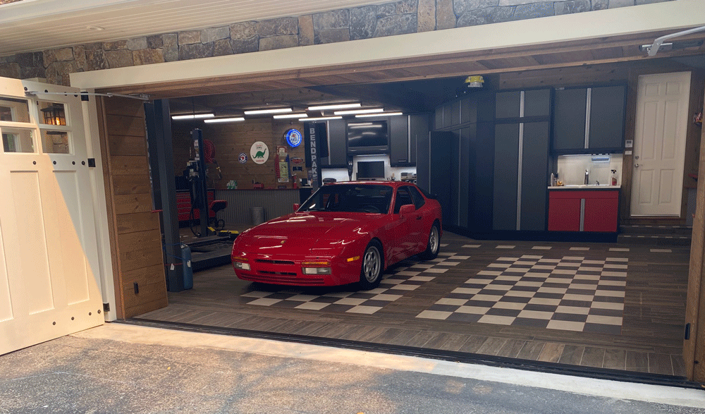 951-in-garage.gif