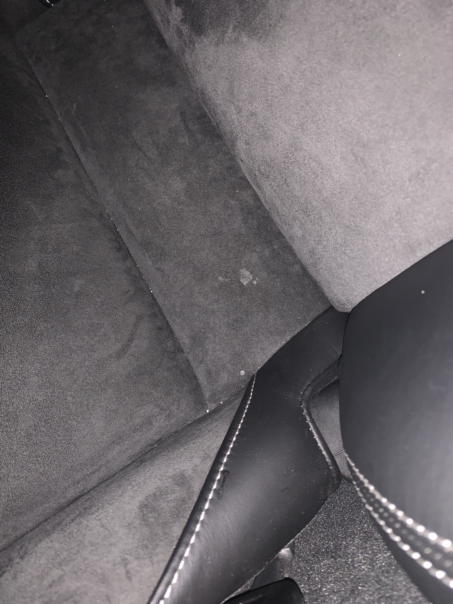 Seat stain alcaantara