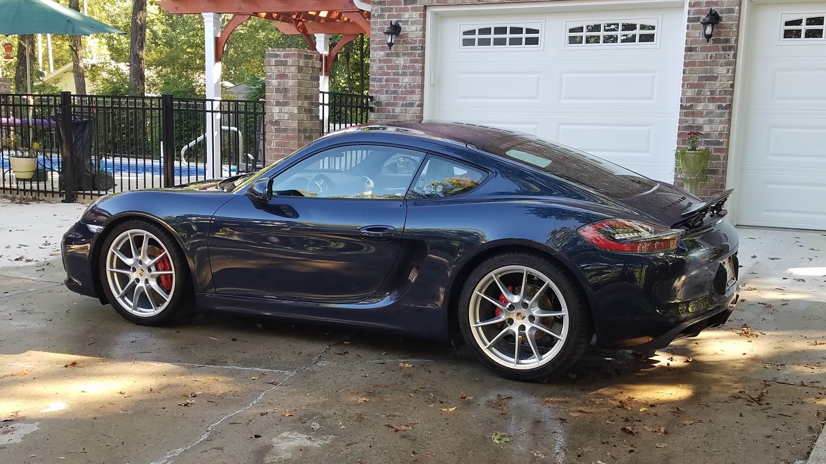 New garage behind GTS