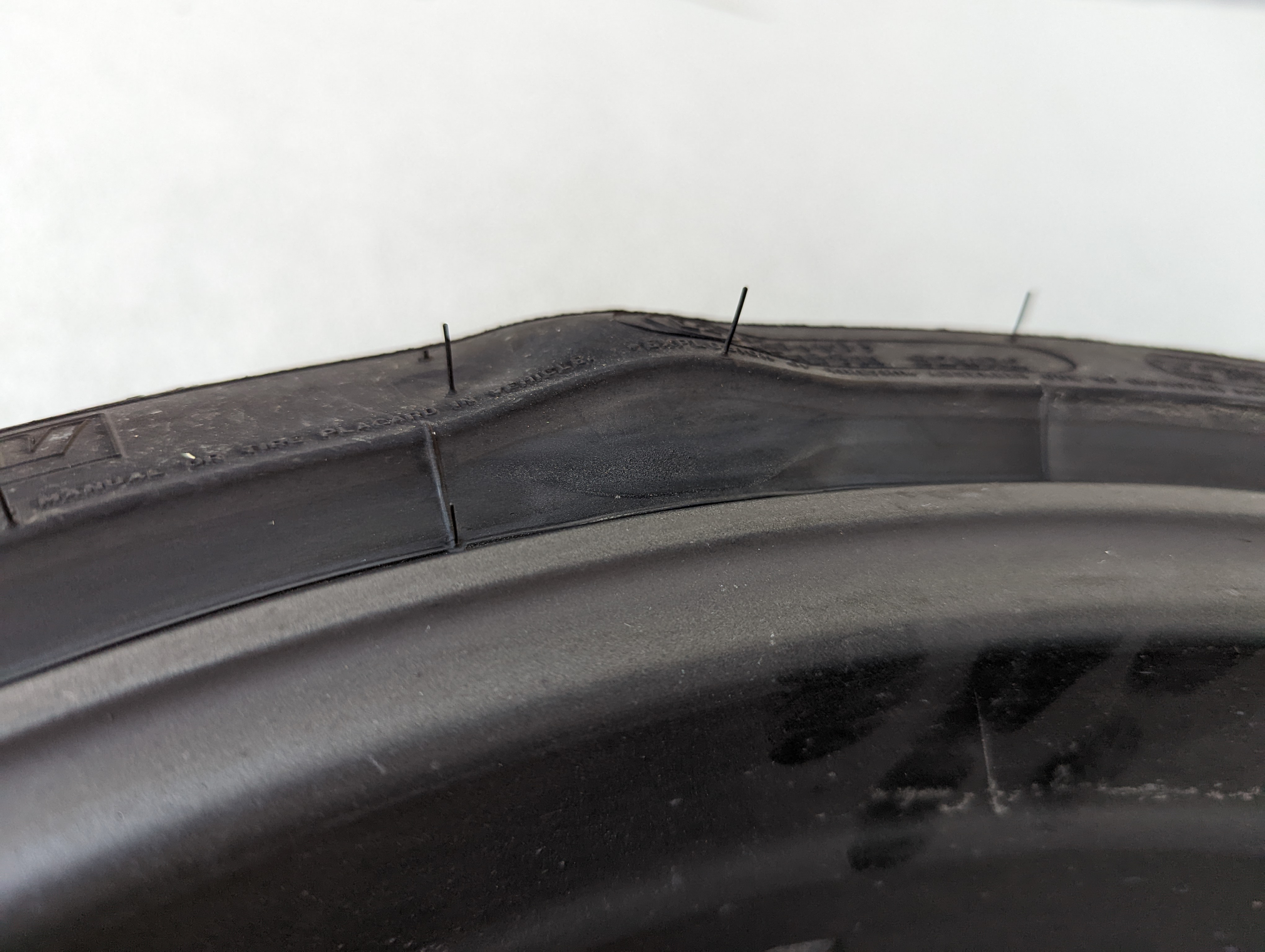 GT4 tire PXL_20220924_222438653 - Copy.jpg